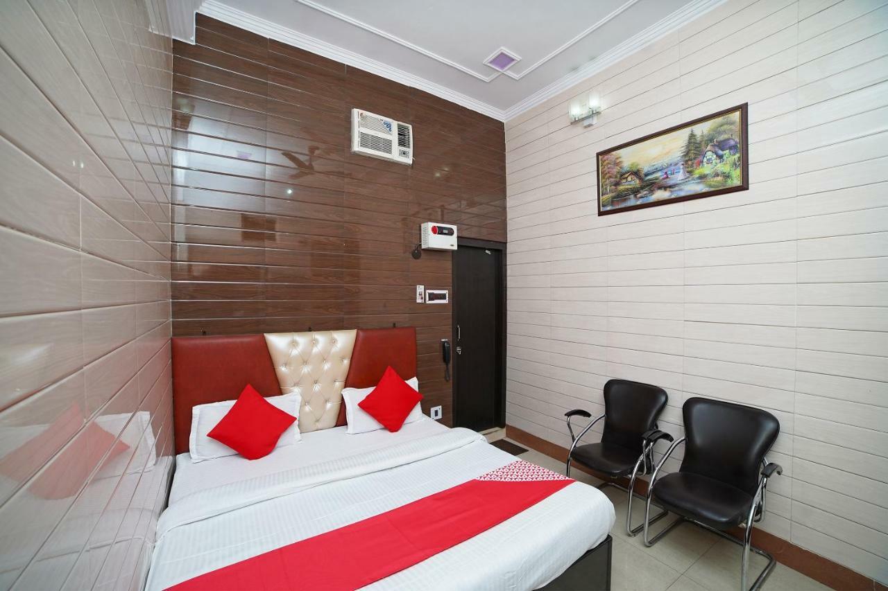 Oyo 39543 Hotel Kk Pantnagar Luaran gambar
