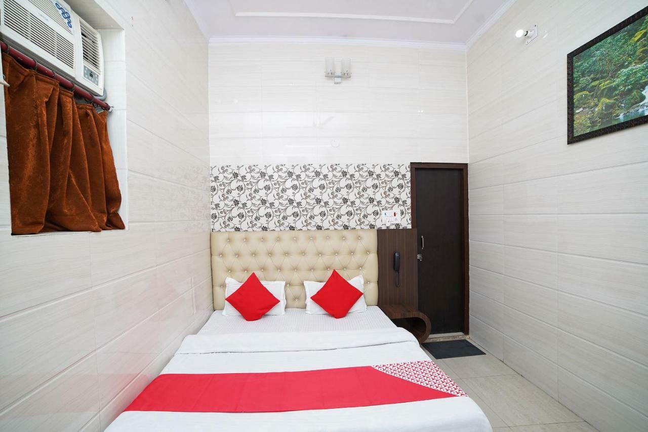Oyo 39543 Hotel Kk Pantnagar Luaran gambar